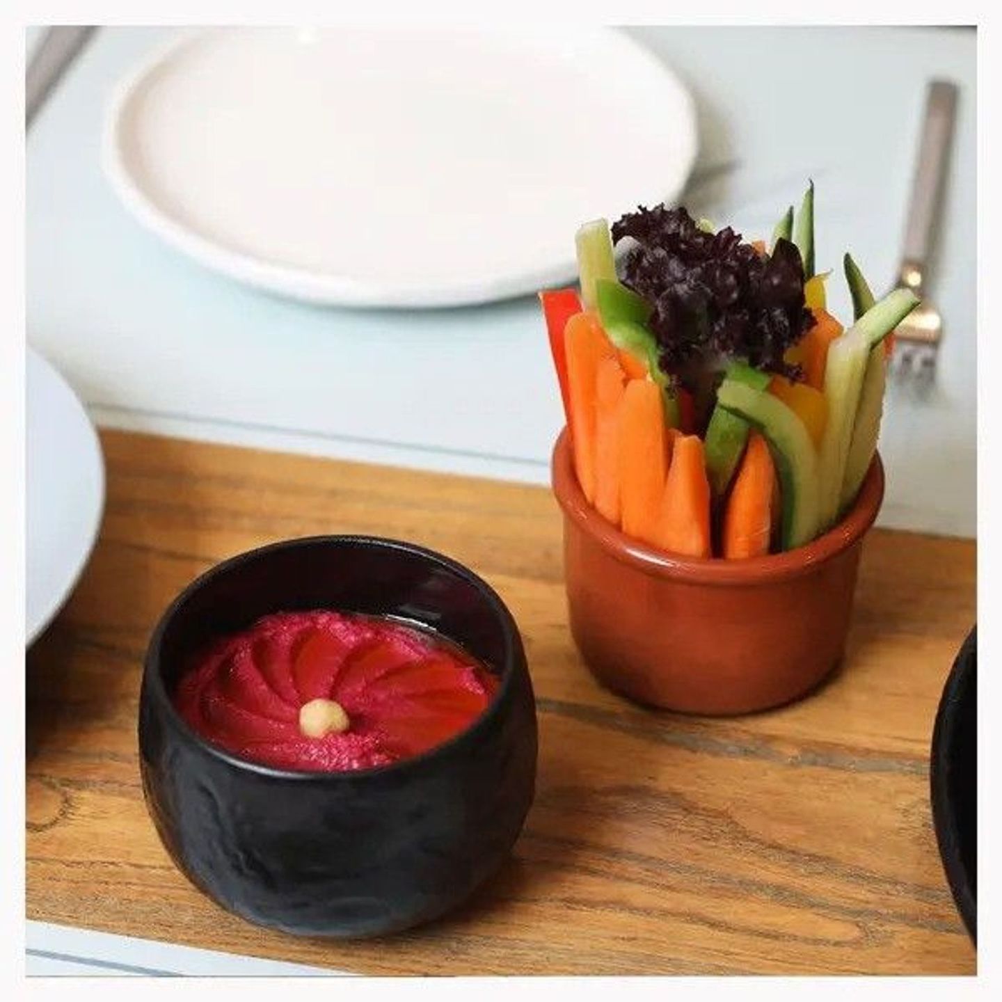 Humus Beet Root