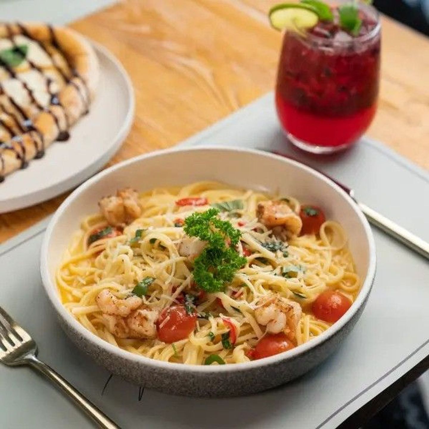 Lemon Shrimp Linguine Pasta