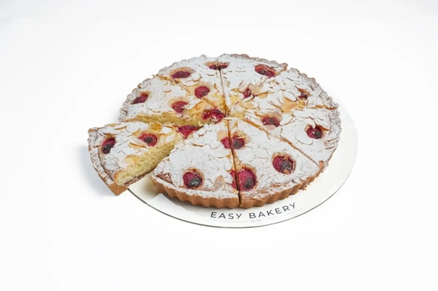 تارت اللوز بالتوت كاملة