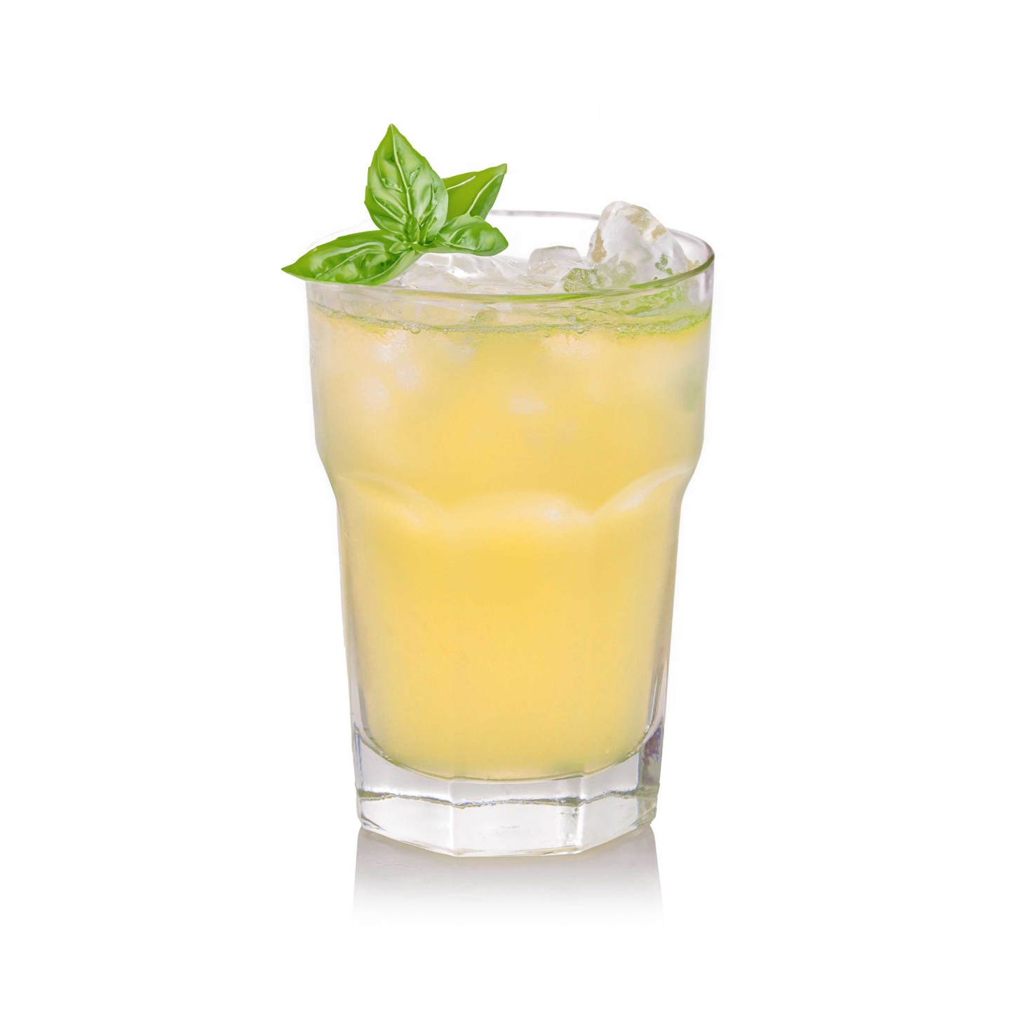 شاي مثلج بالزنجبيل الأخضر