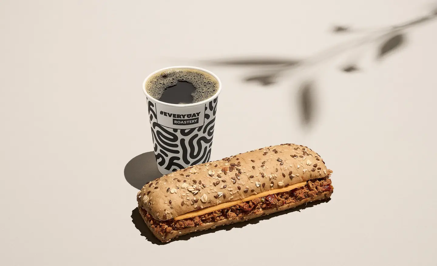 قهوة + ساندوتش