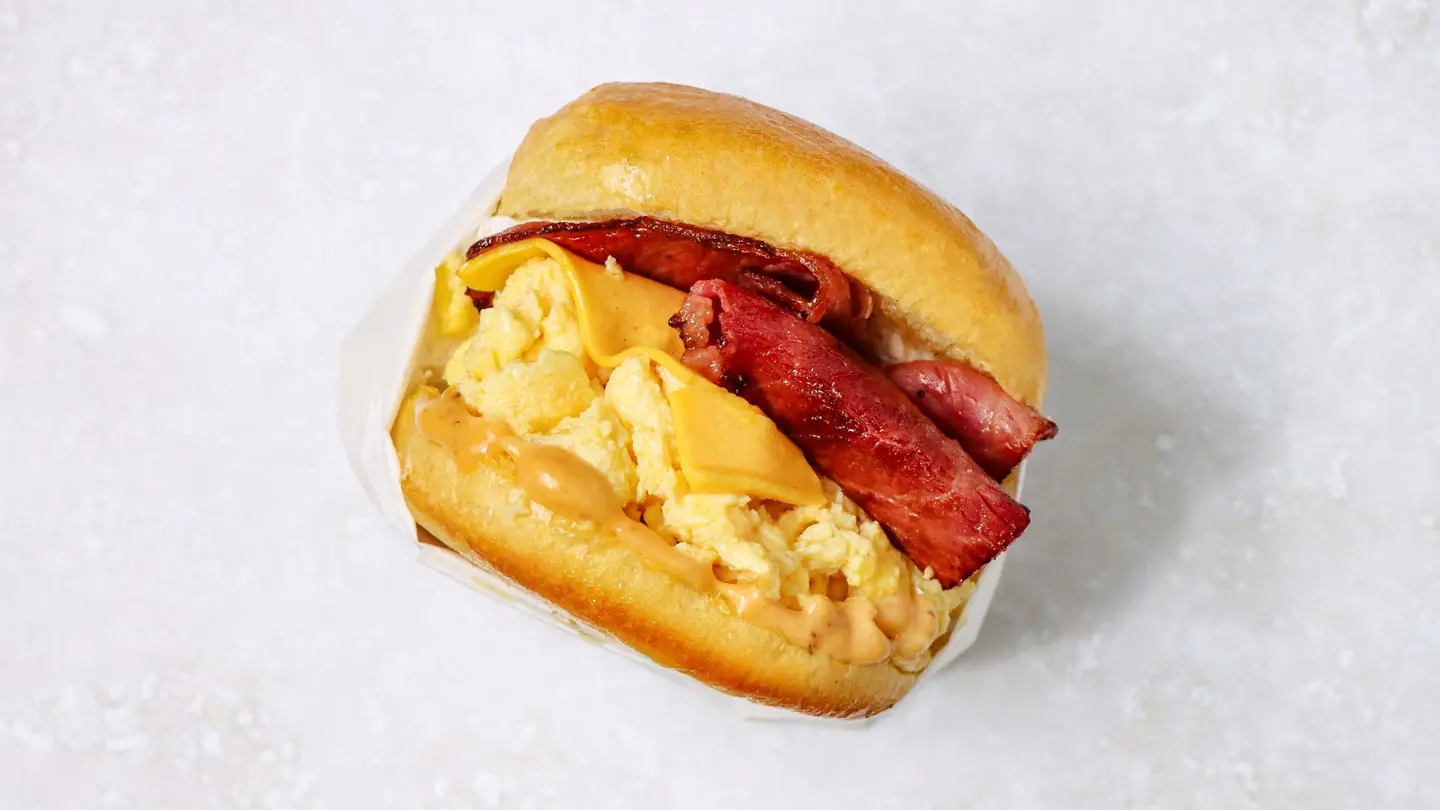 Scrambled Bacon Bun
