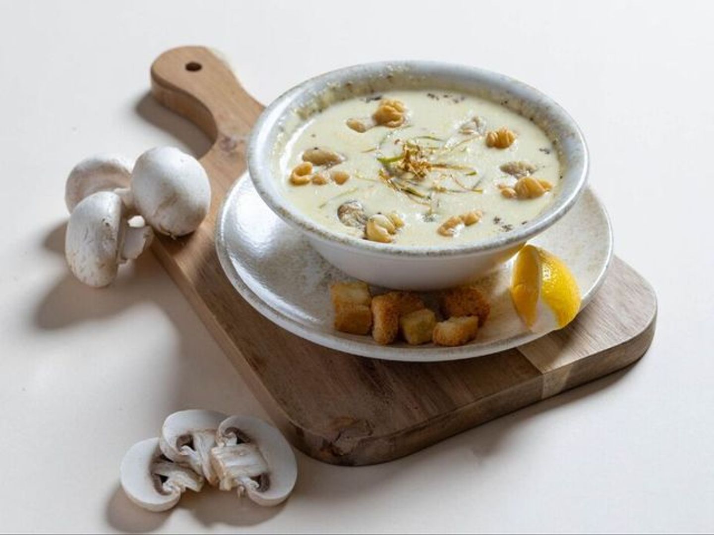 شوربة الفطر مع الدجاج