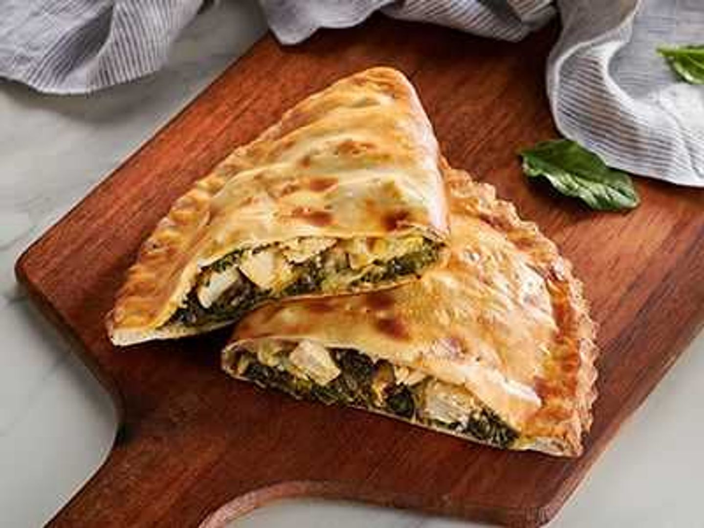 بوريك دجاج و سبانخ