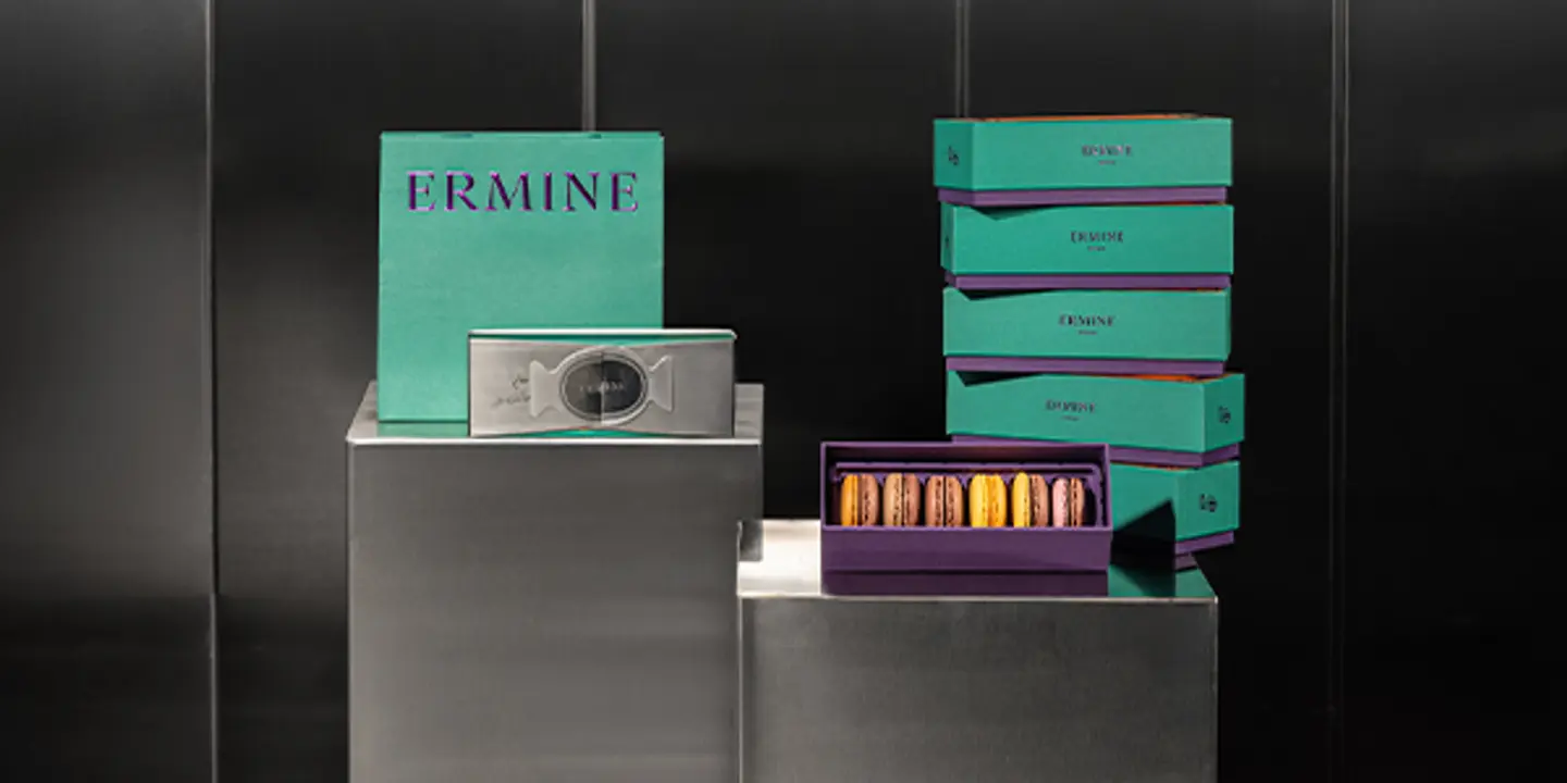 Premium Macaron Treat – 6 Giveaway Boxes