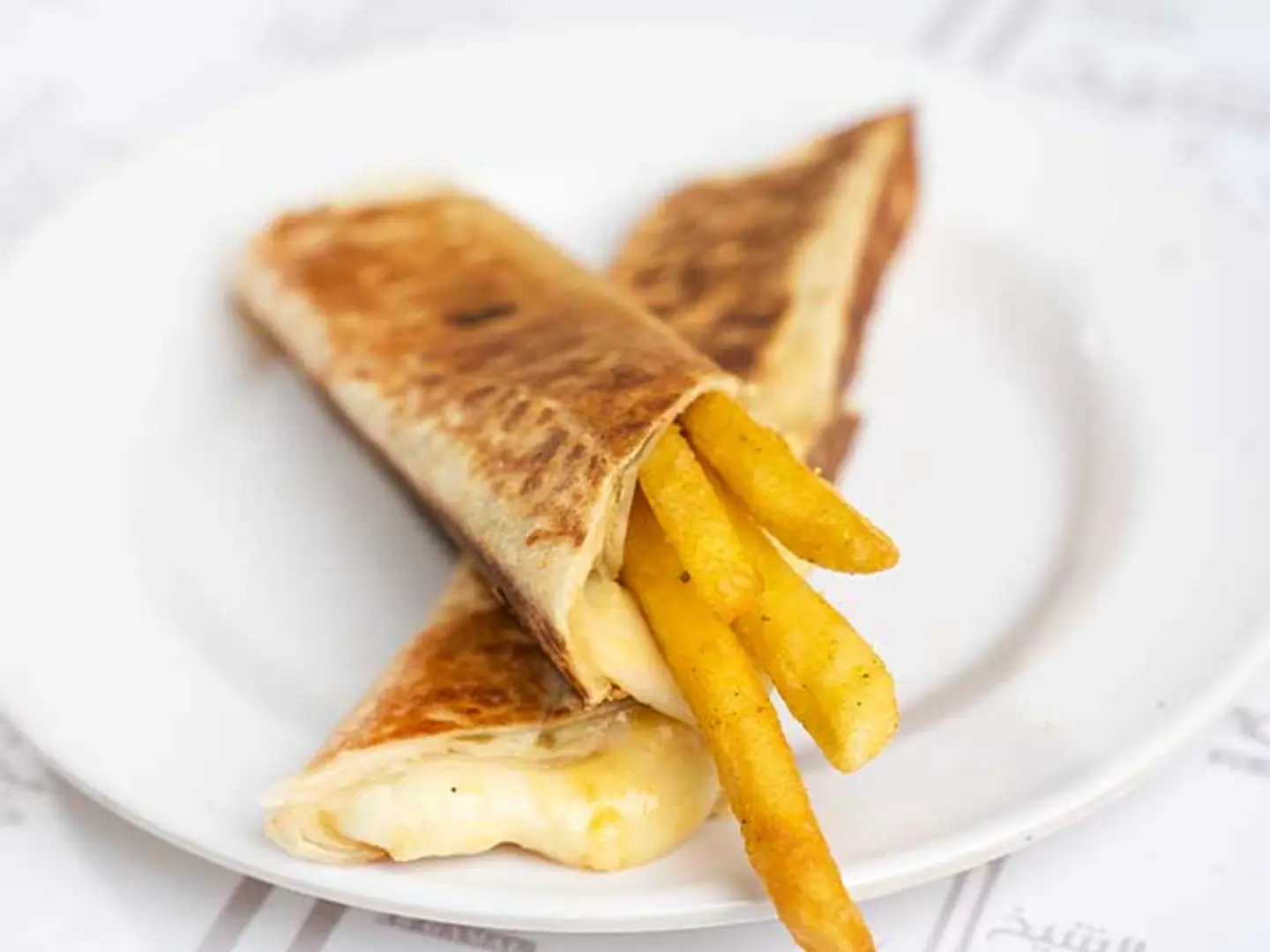 رول فارم مكس جبن