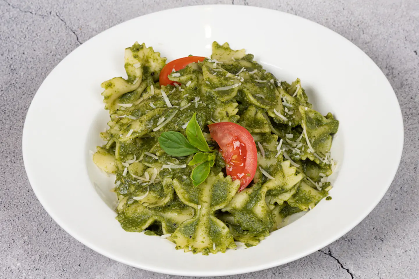 Farfalli Pesto