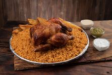 دجاجة شواية بالأرز الأحمر الأمريكي