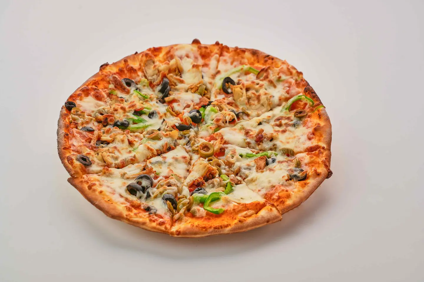 بيتزا دجاج كبير