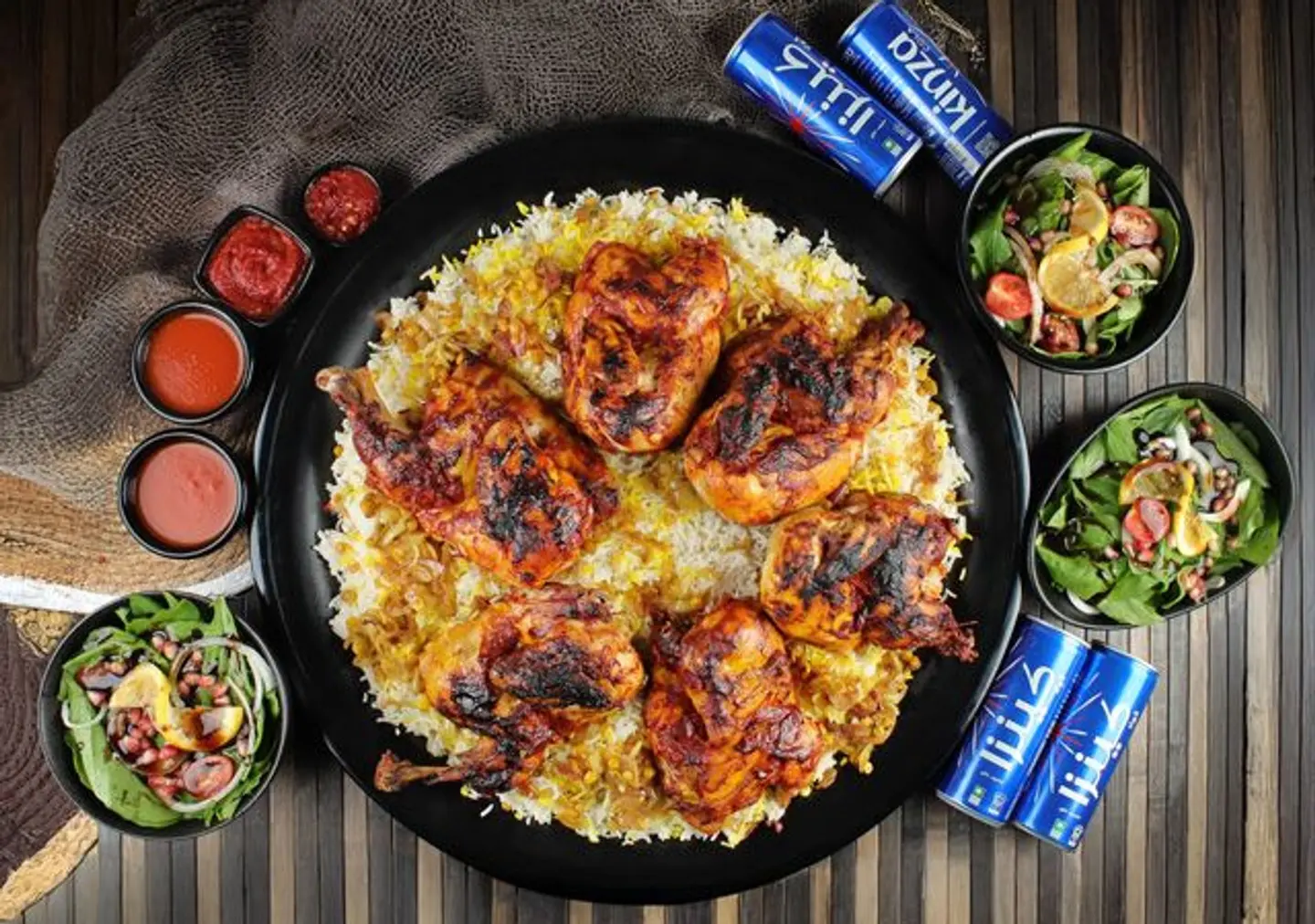 طبق مجبوس دجاج كبير