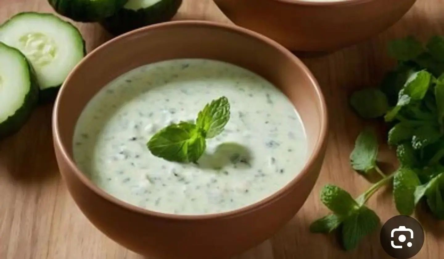 سلطة اللبن بالخيار