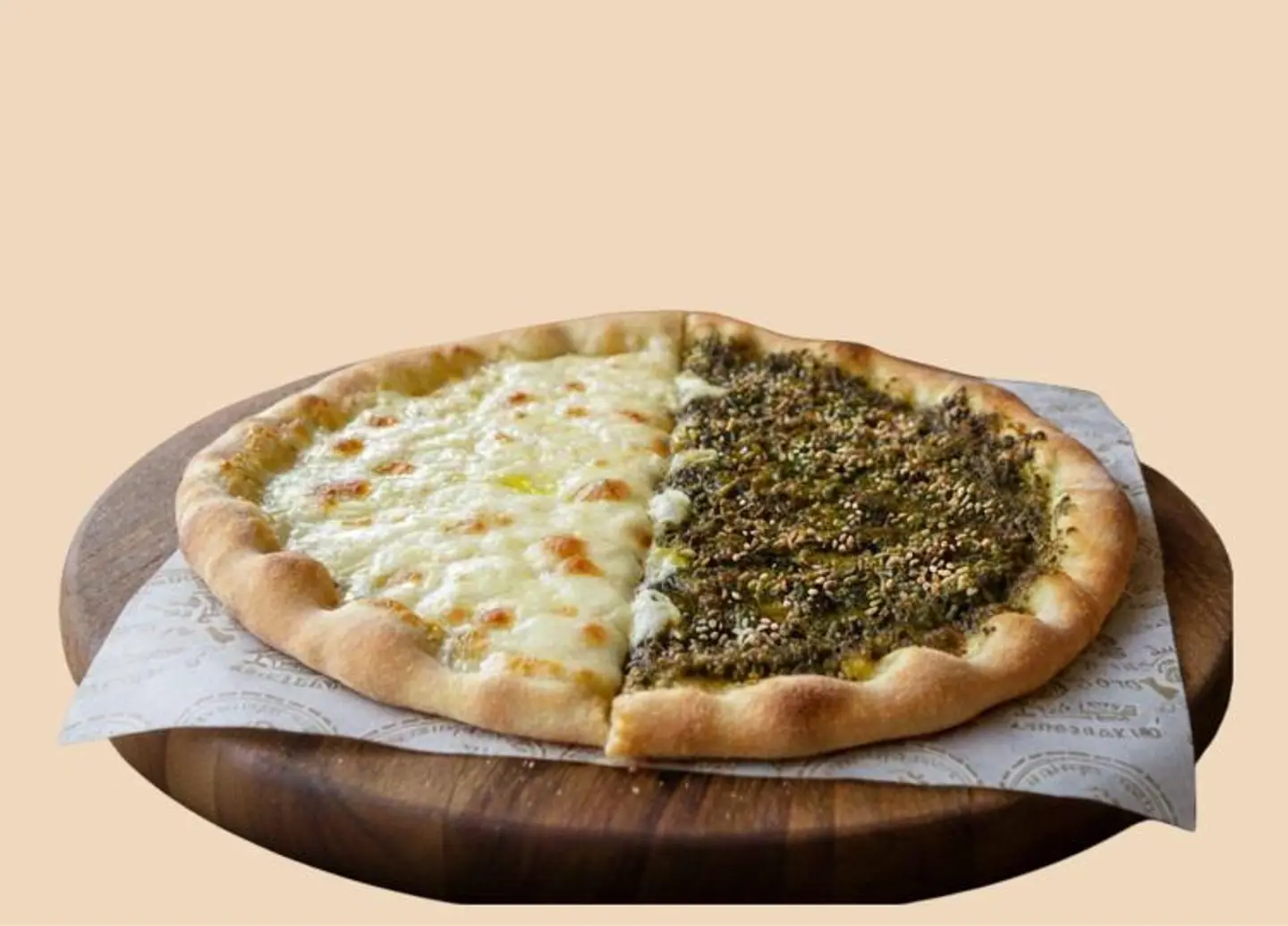 منقوشة زعتر وجبنة