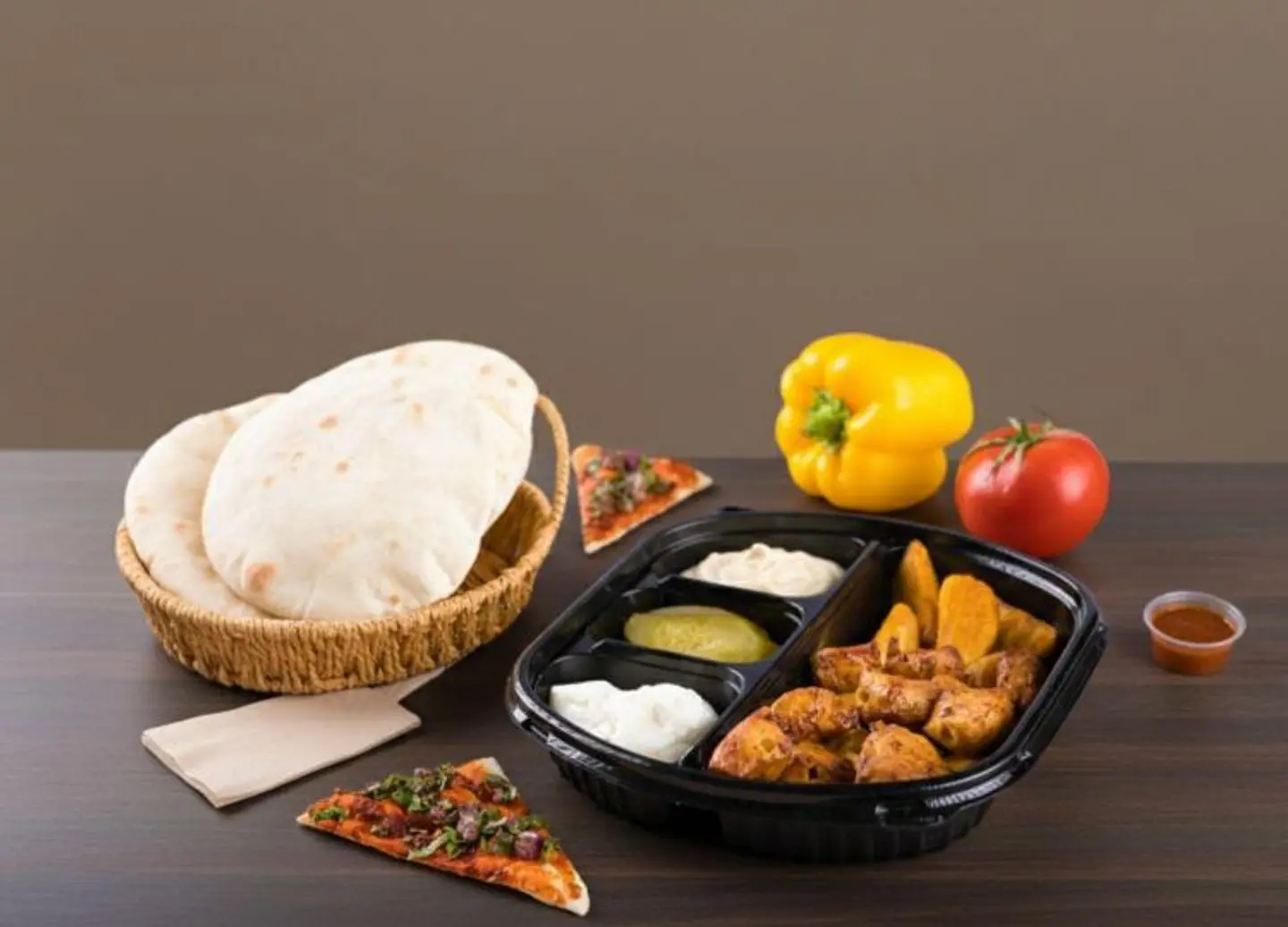 صحن شيش طاووق