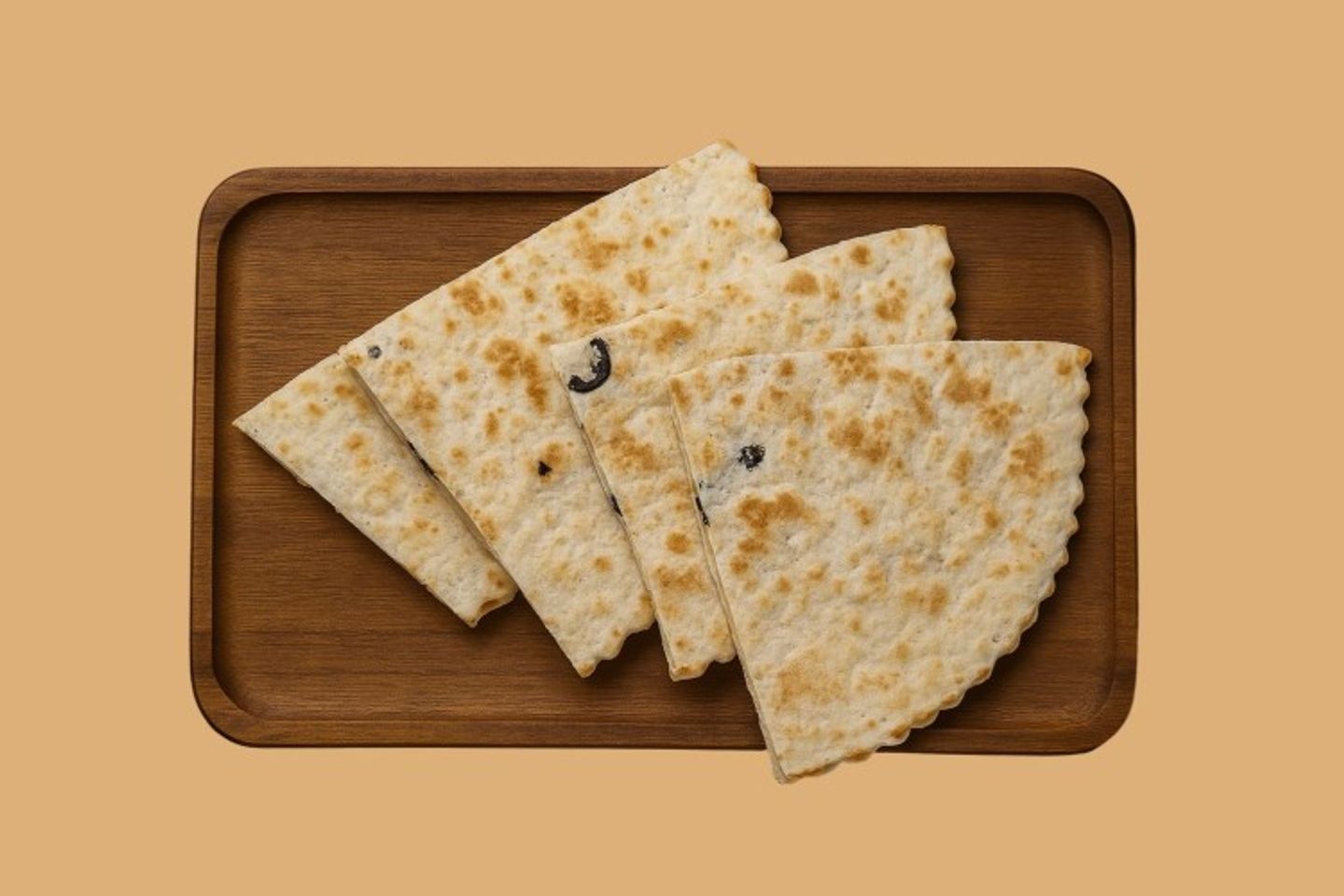 فطيرة جبنة حلومي