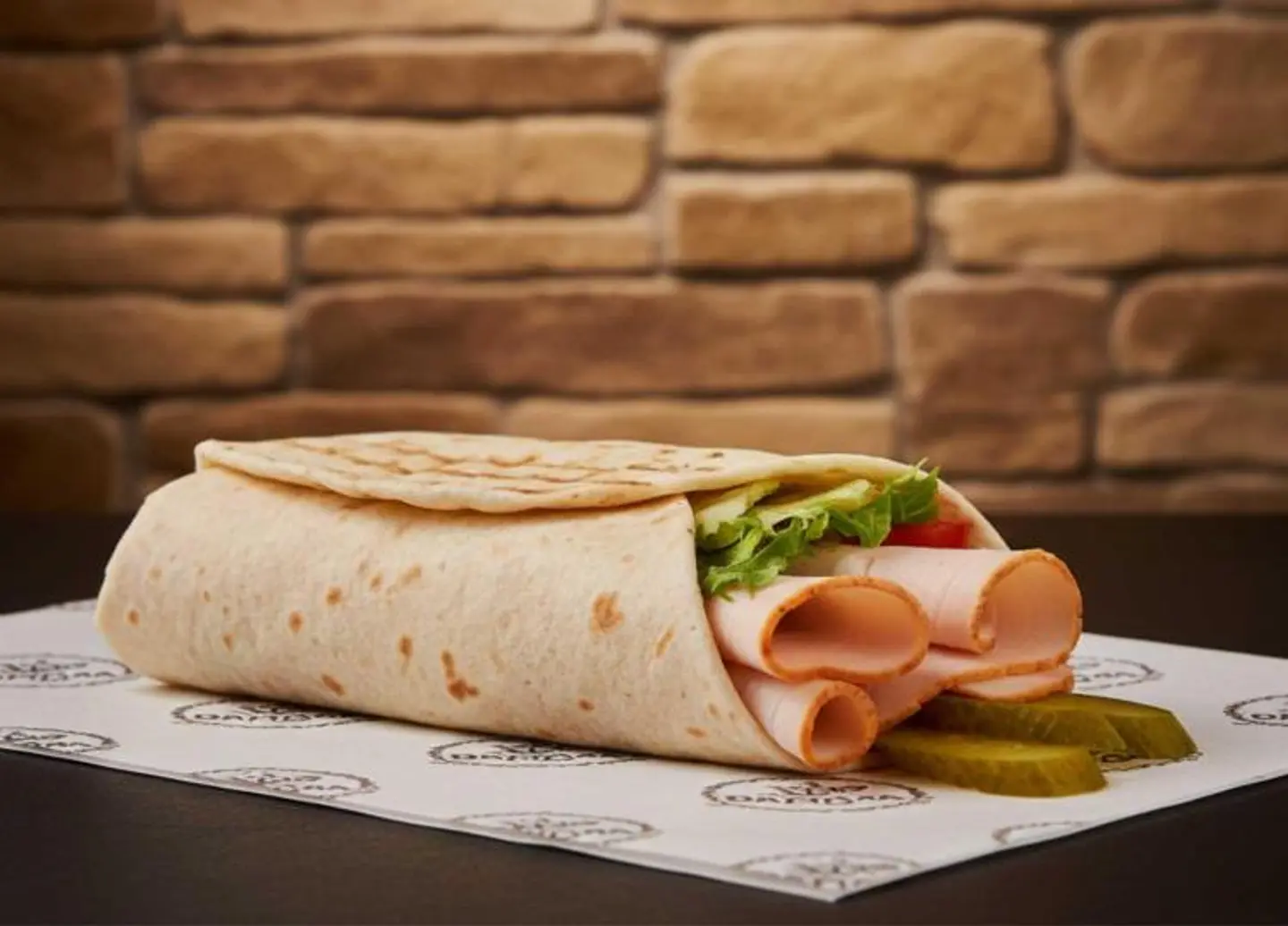 ساندوتش دجاج مدخن