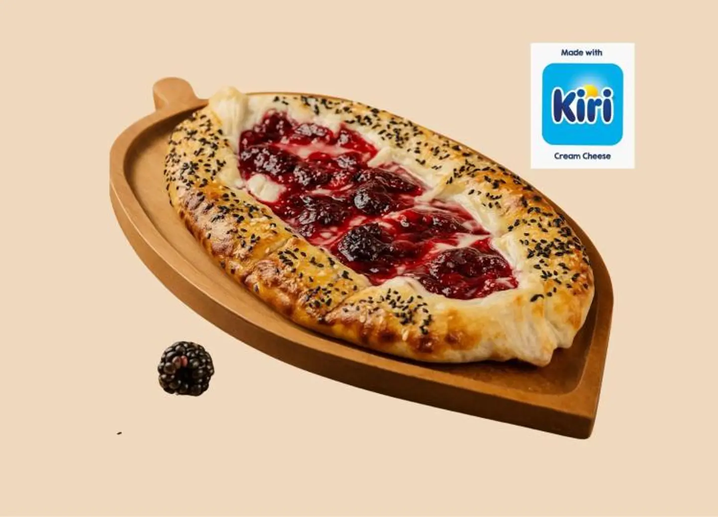 كيري مع مربى التوت