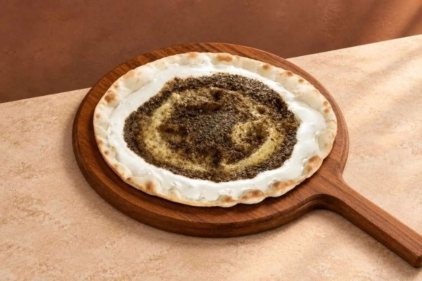 منقوشة لبنة وزعتر