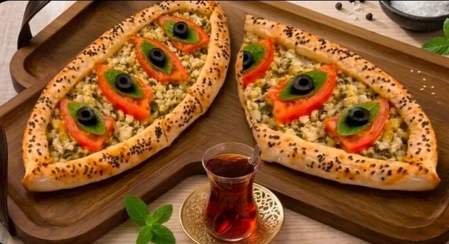 ثنائـــية الضــيعة