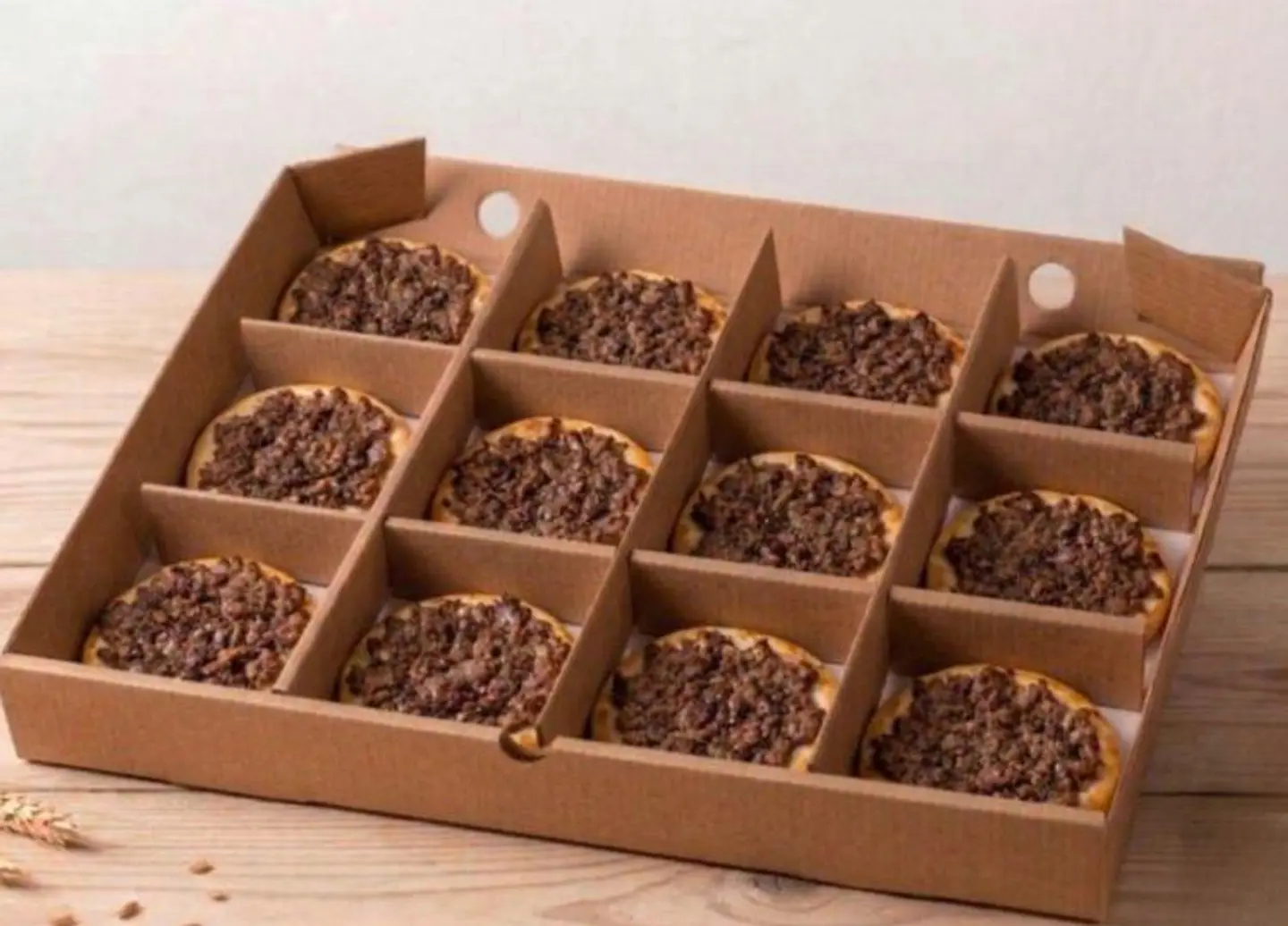 درزن لحم بدبس الرمان