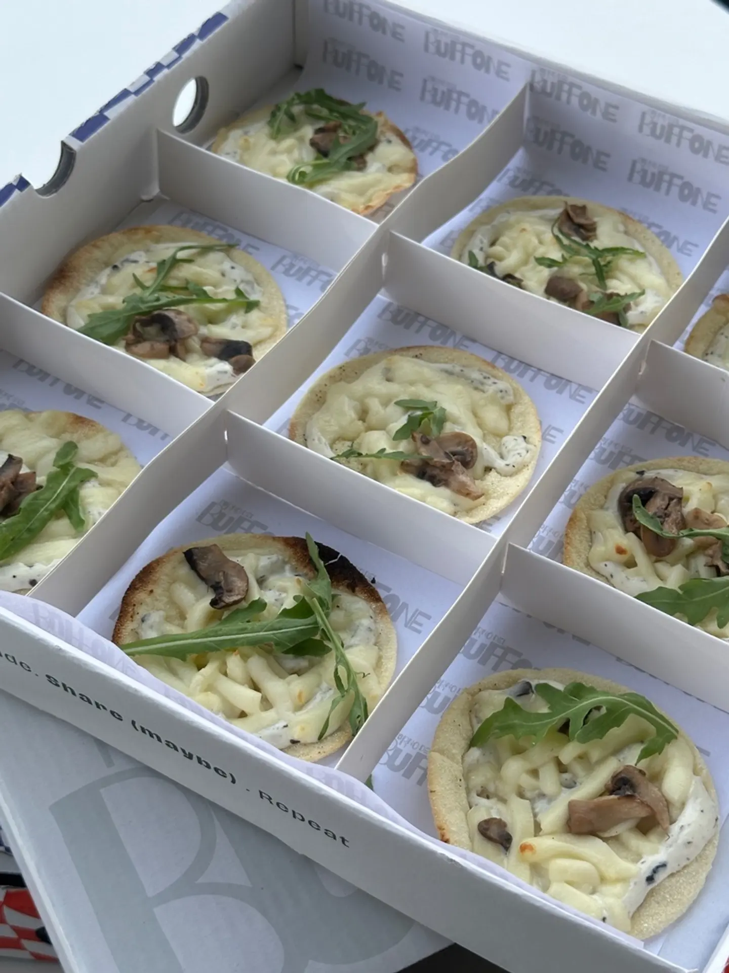 Truffle Me Pizza Gathering Box