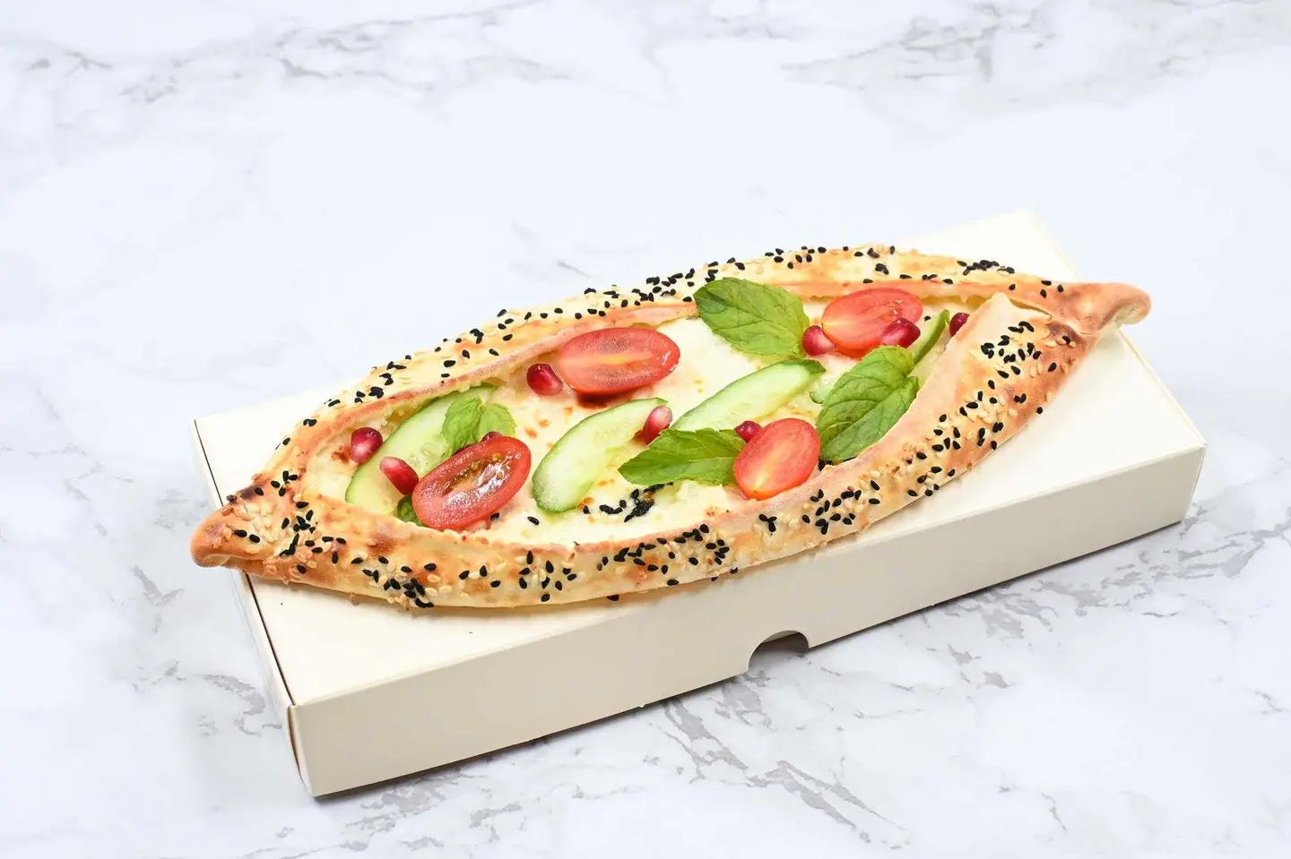 جبن حلوم مع خضار