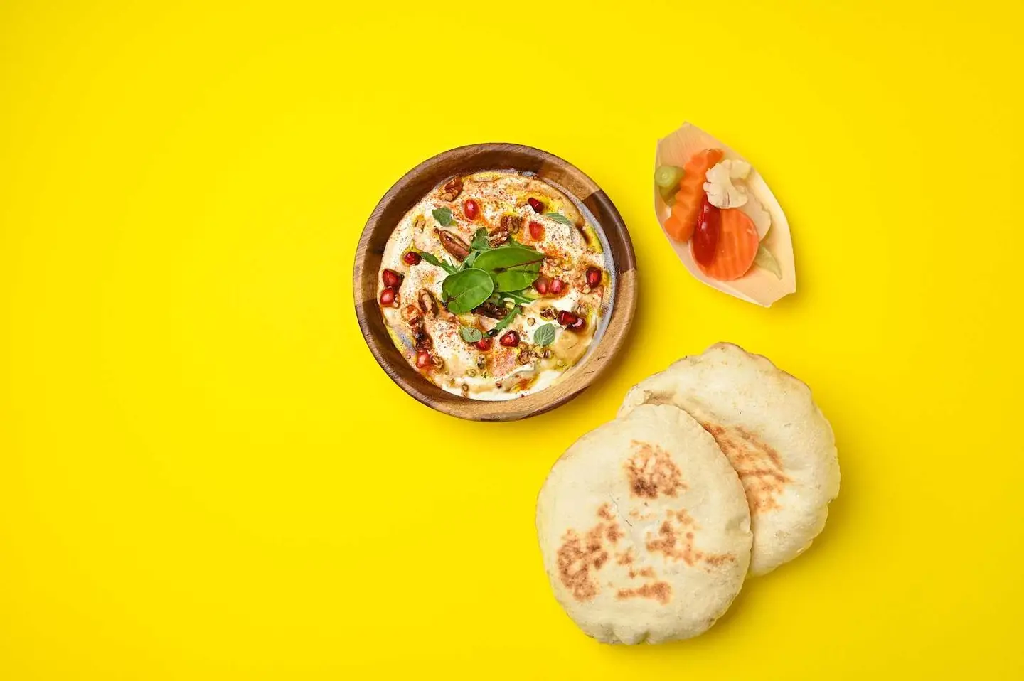 لبنة مع الاعشاب