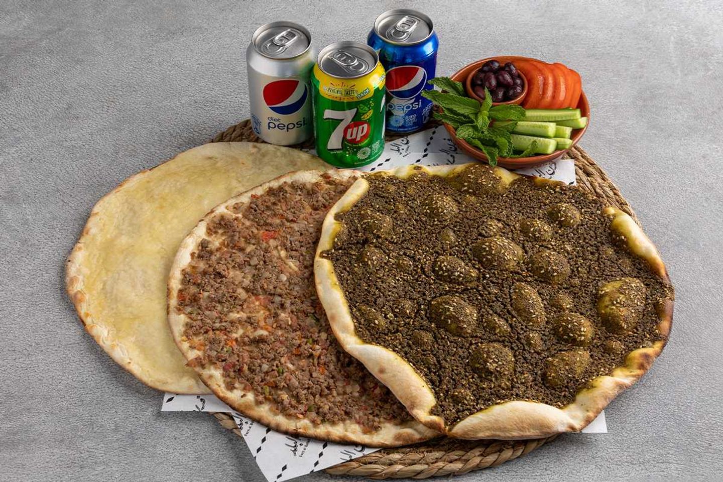 افطار لثلاثة أشخاص