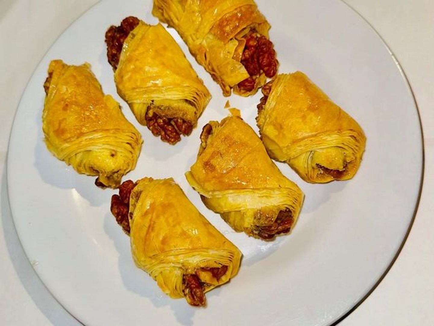 وربات جوز وقشطه 250 جرام (6 قطع )