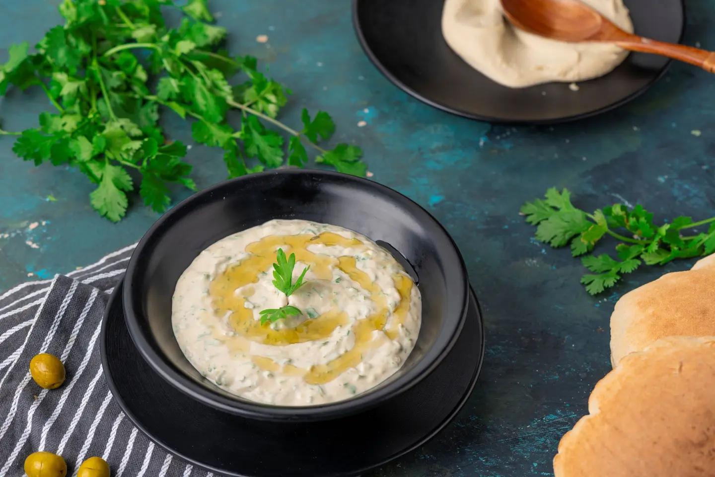 Hummus Beiruti
