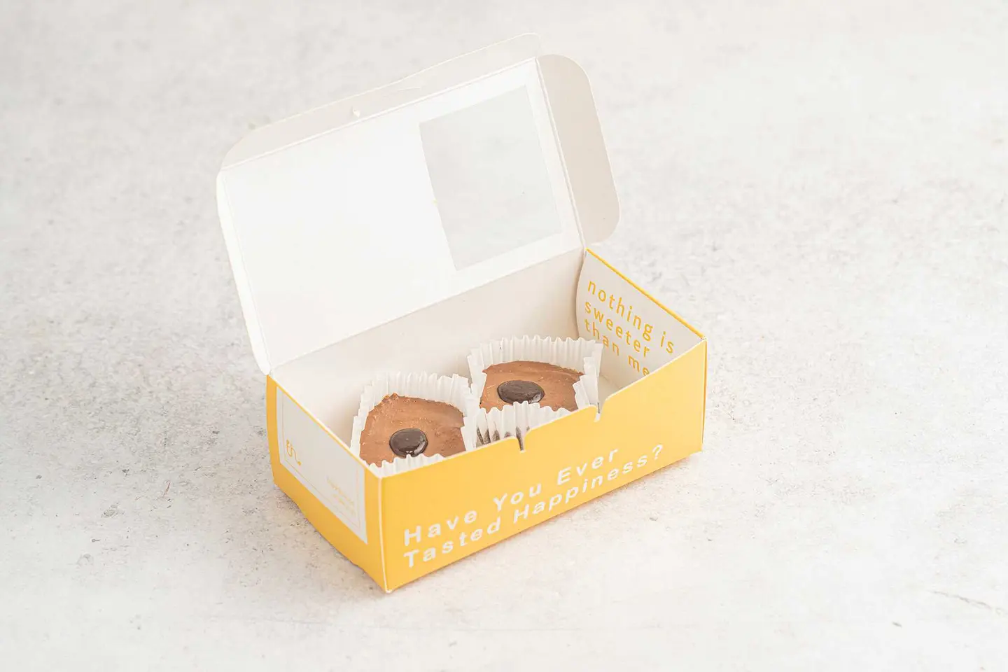 شيزكيك شوكولاته واللوز