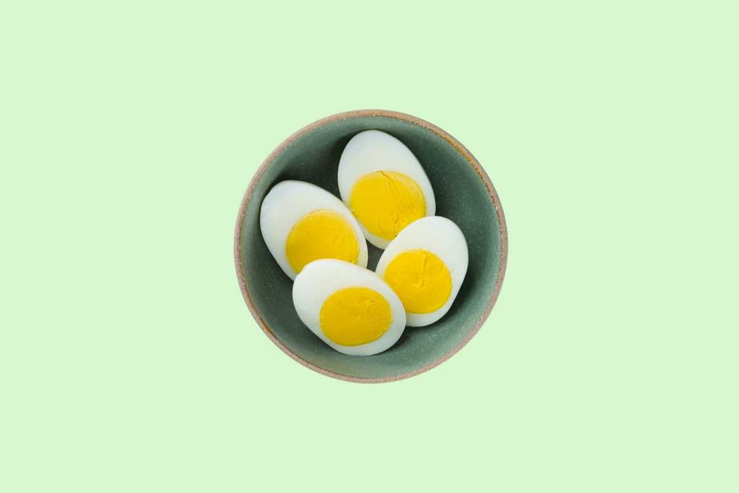 2 Boiled Eggs