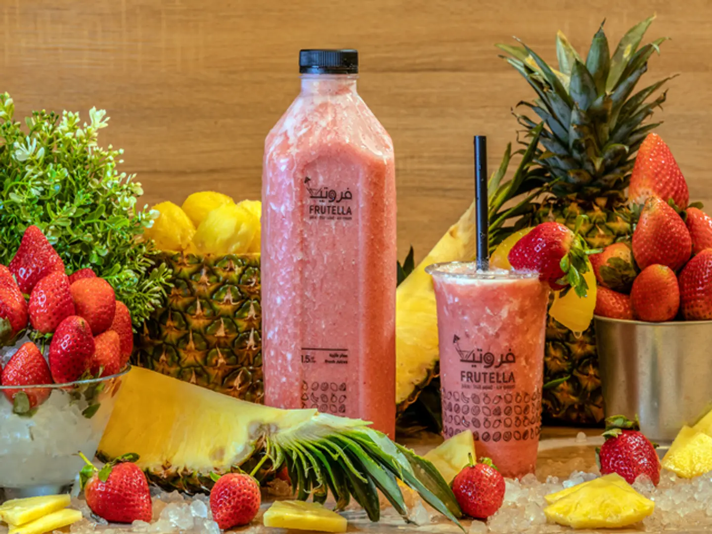 Pineapple And Strawberry Medium