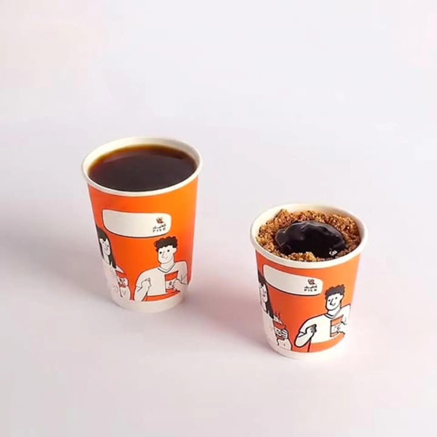 ١ قهوة اليوم حارة + ١ تشيز كيك