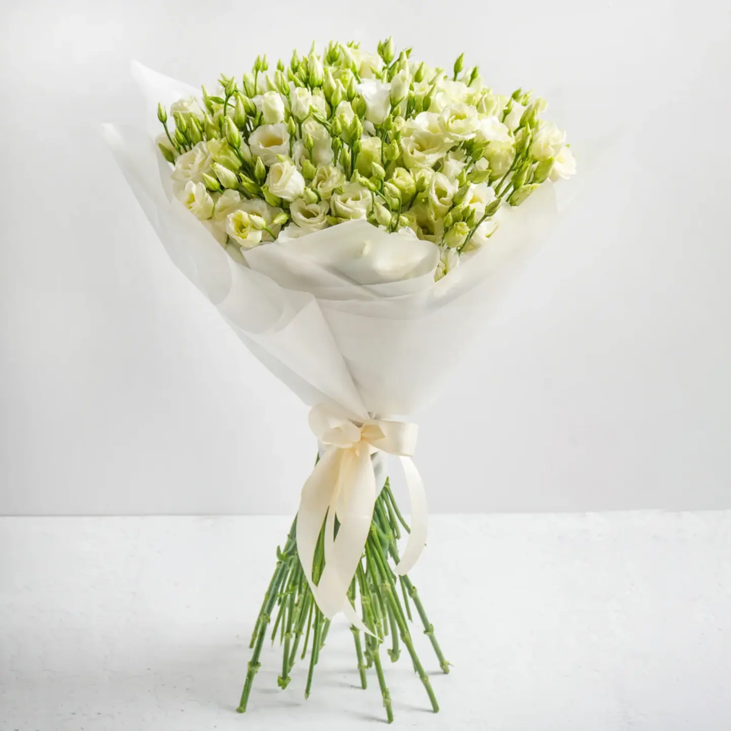 Lisianthus Bouquet With White Cover
