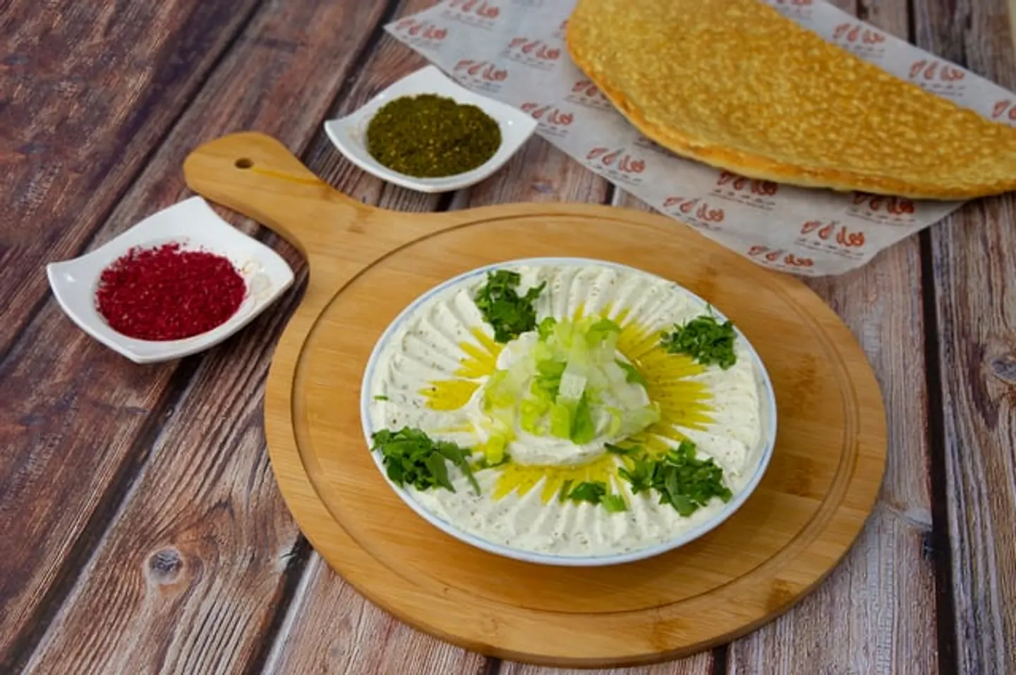 لبنة مع زعتر