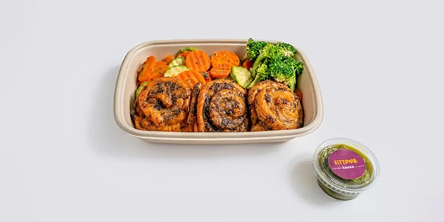 رولز السلمون الأخضر