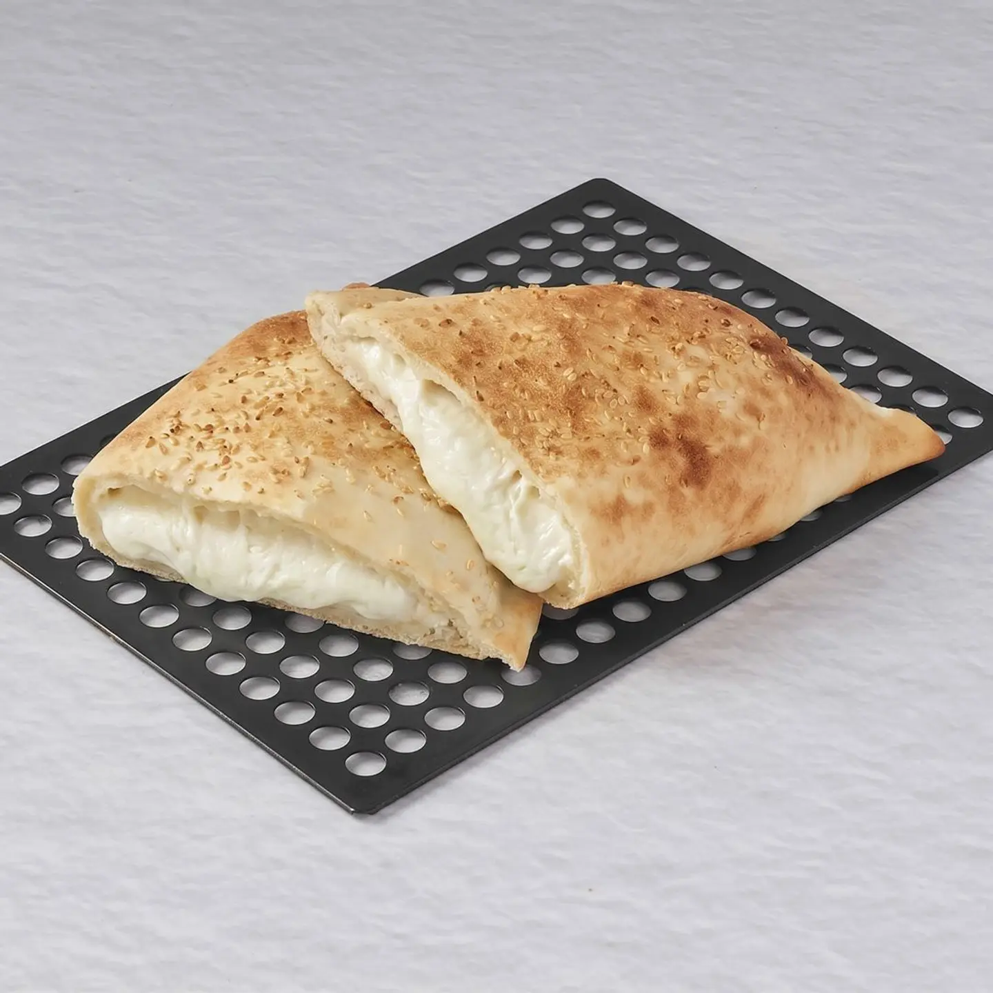 New ! Akkawi & Cheese Calzone