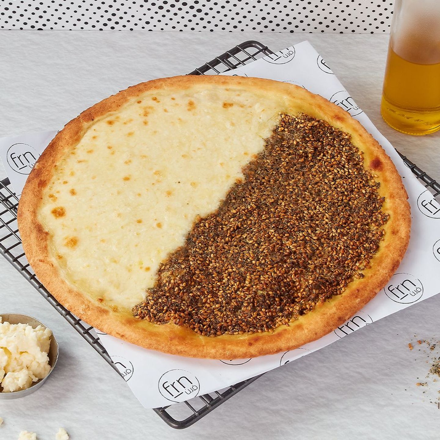 عكاوي مع زعتر