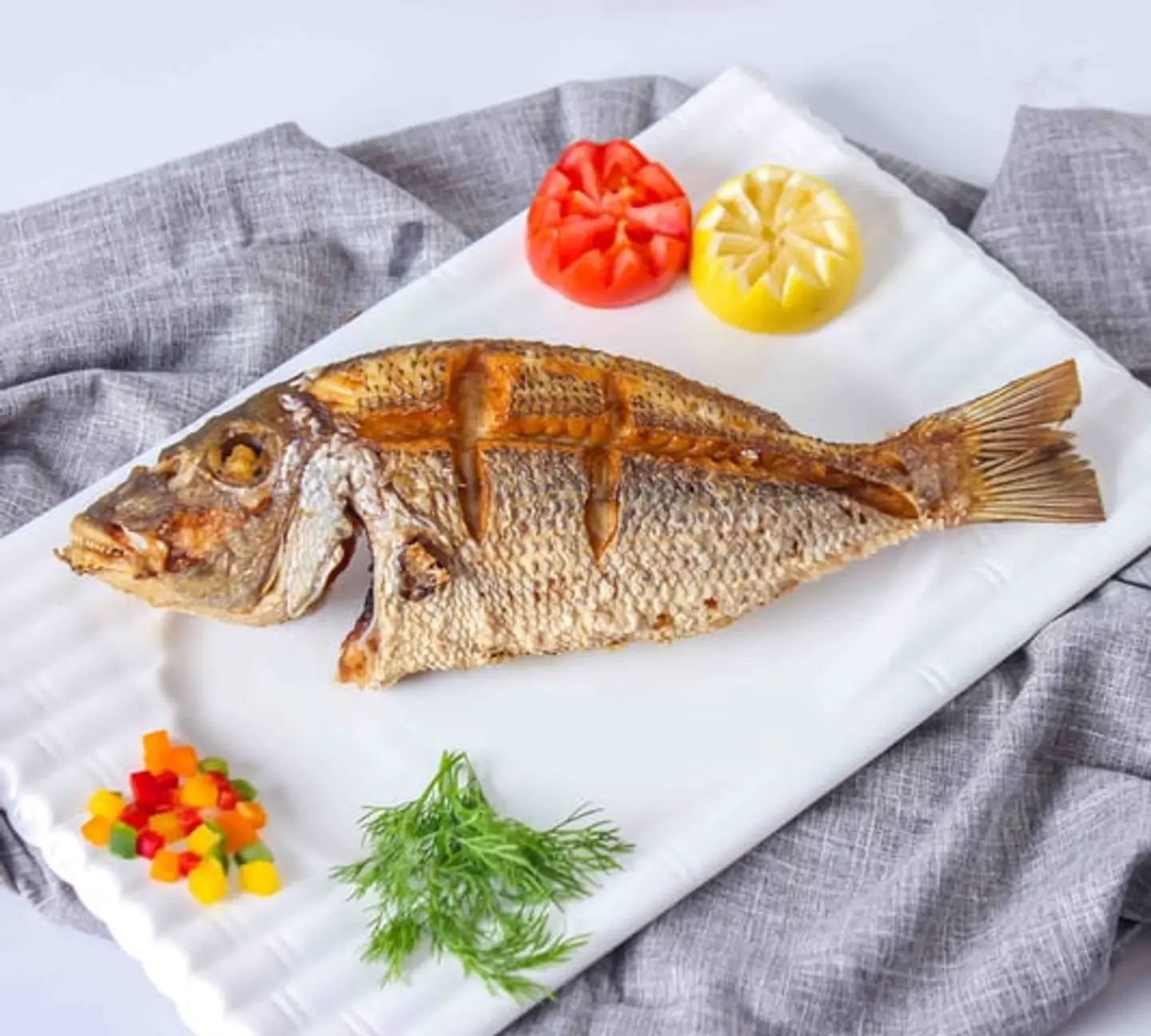 شعور قمر مقلي