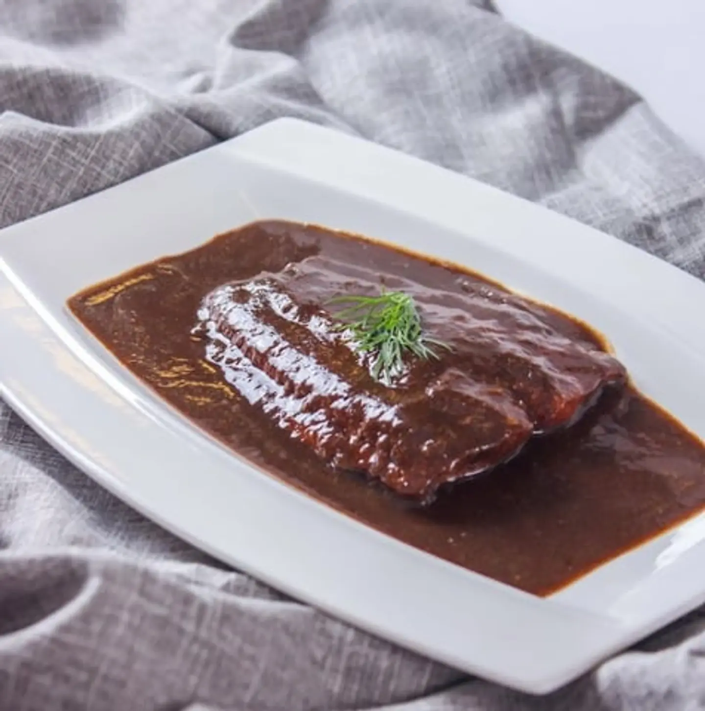 طاجن فيلية بالحمر