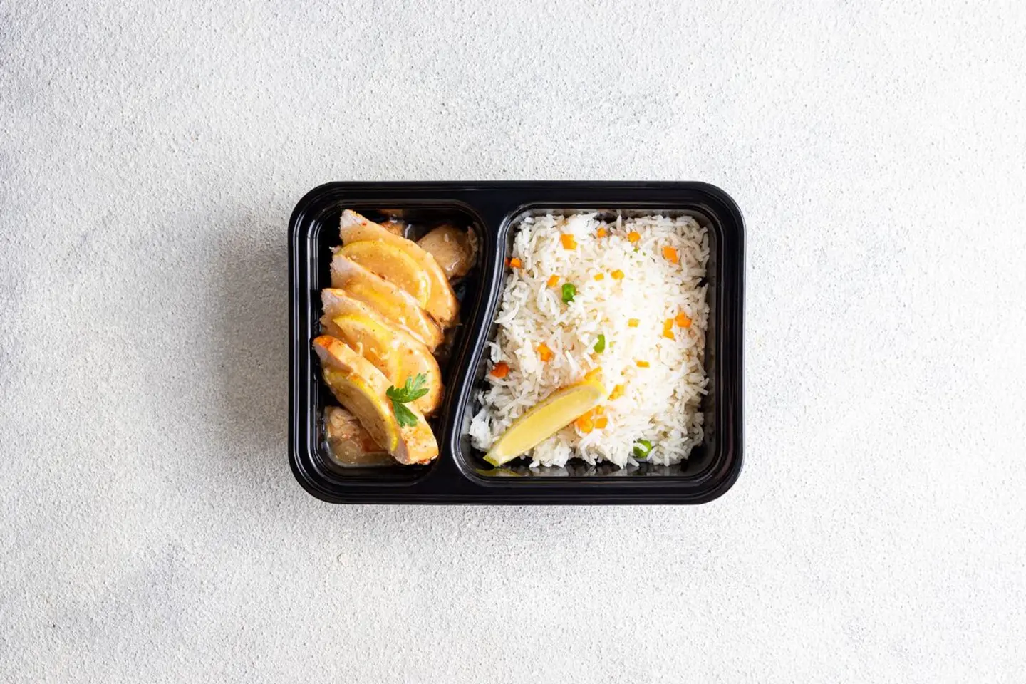 وجبة دجاج ليمون