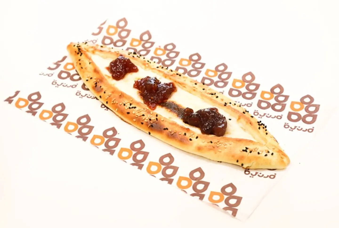 منقوشه جبن توت