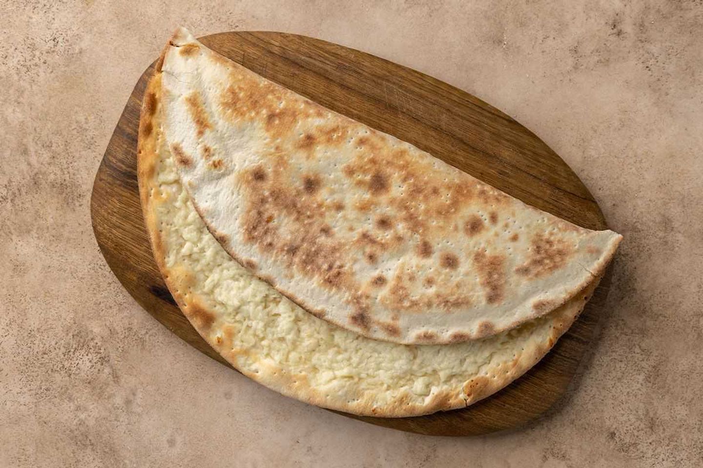 منقوشة جبنة حلومي