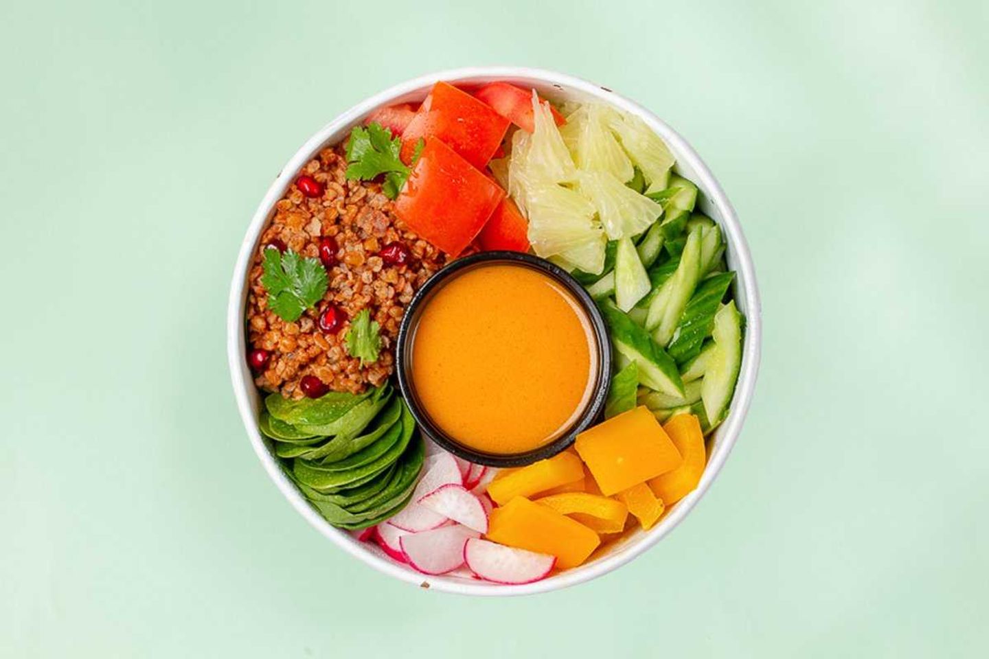 Spicy Bulgur With Chicken & Pomelo