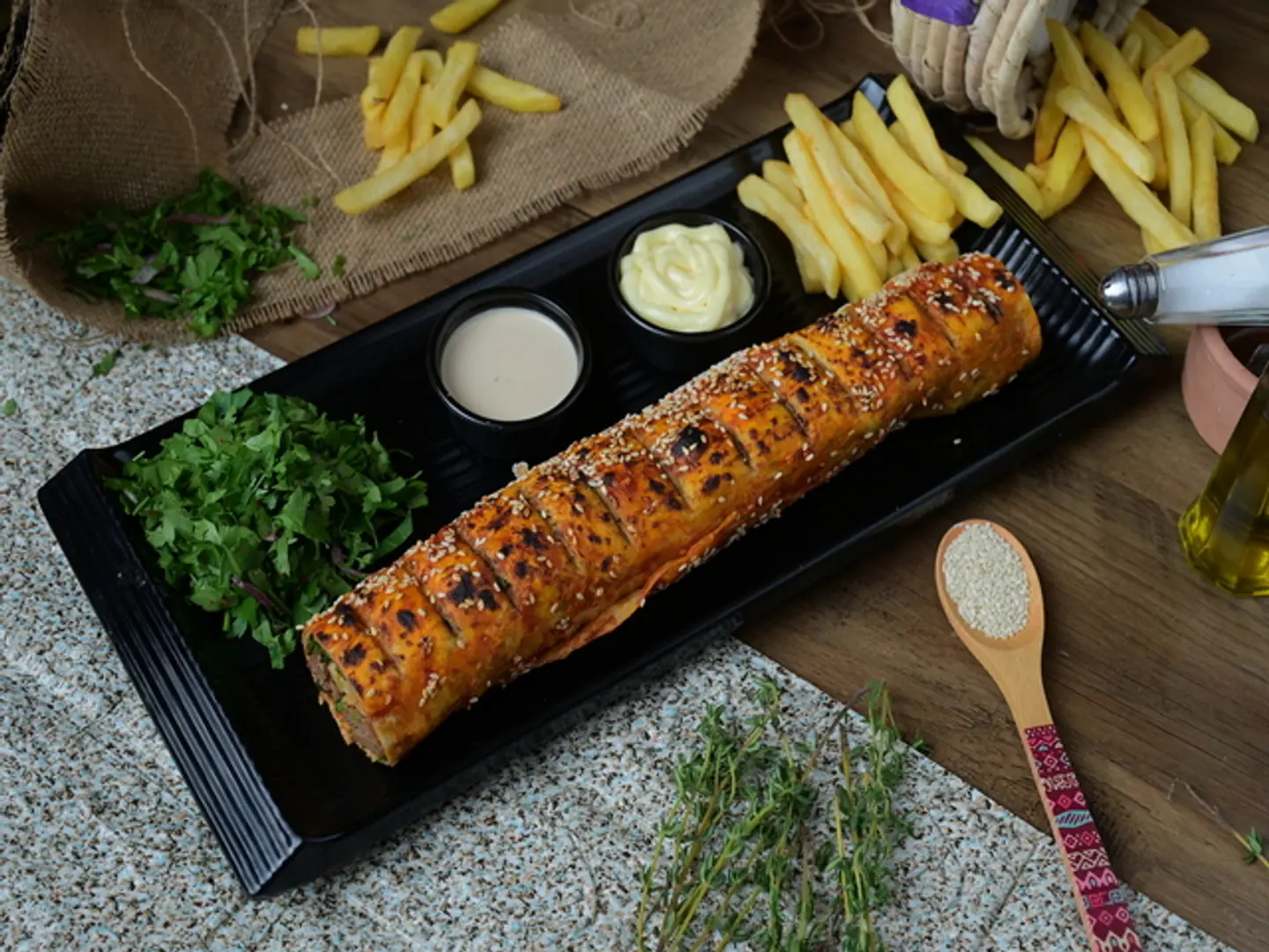 وجبة توشكا اوصال لحم