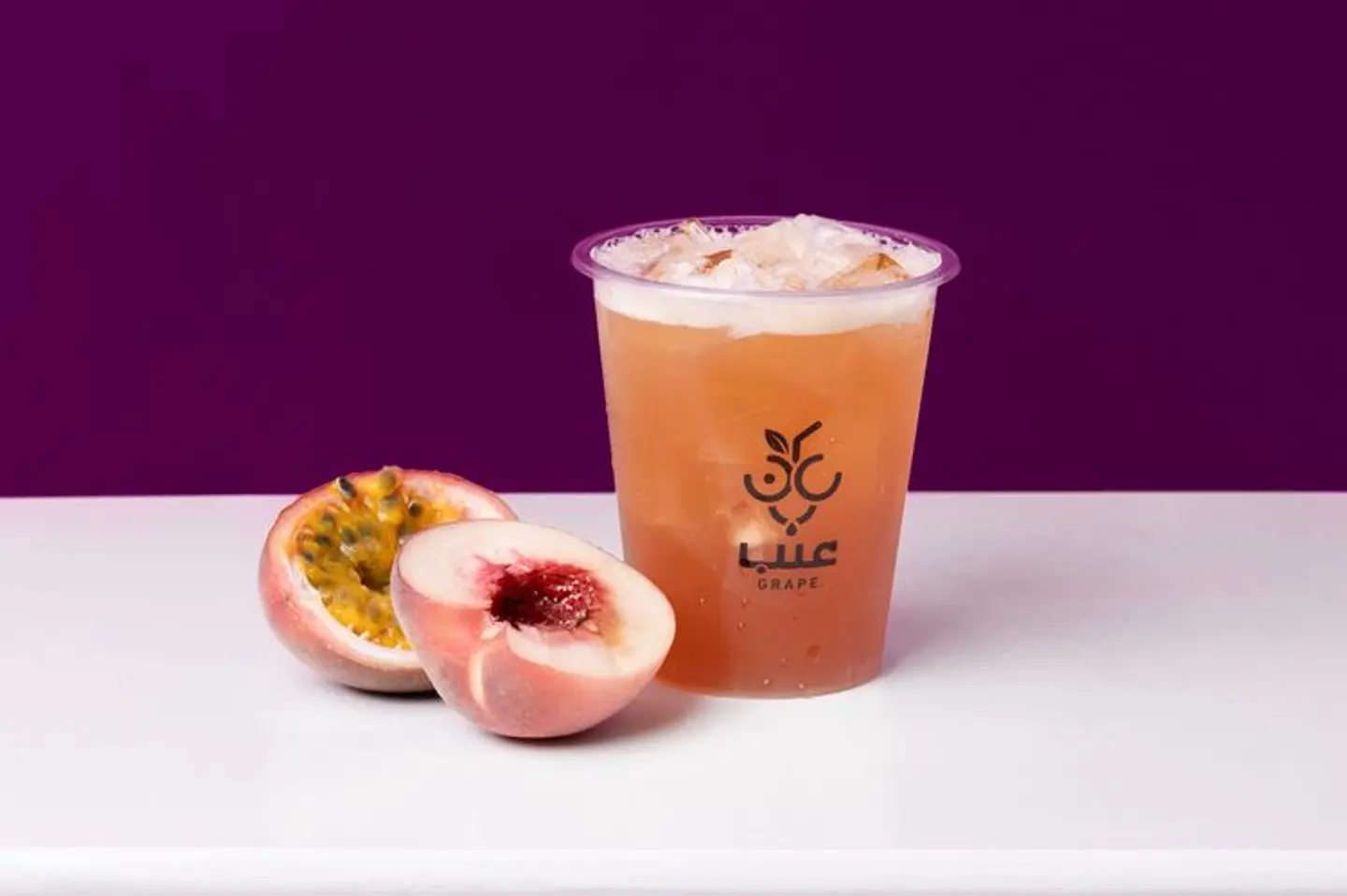 شاي مثلج بالخوخ والباشن