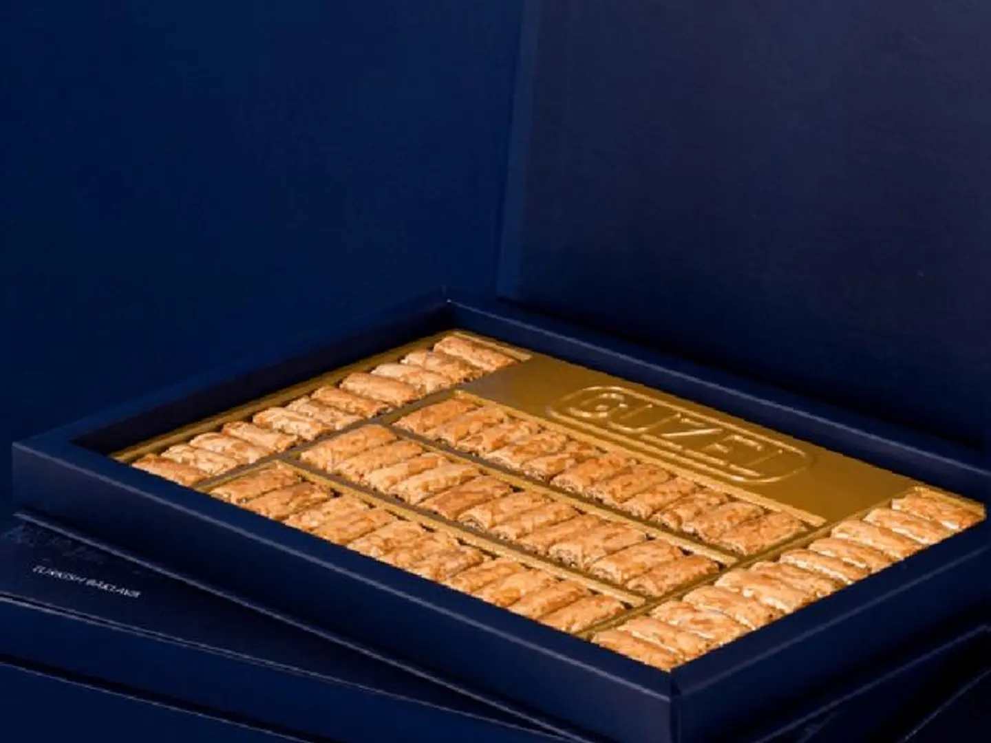 Pecan Baklava Fingers Box   Plain