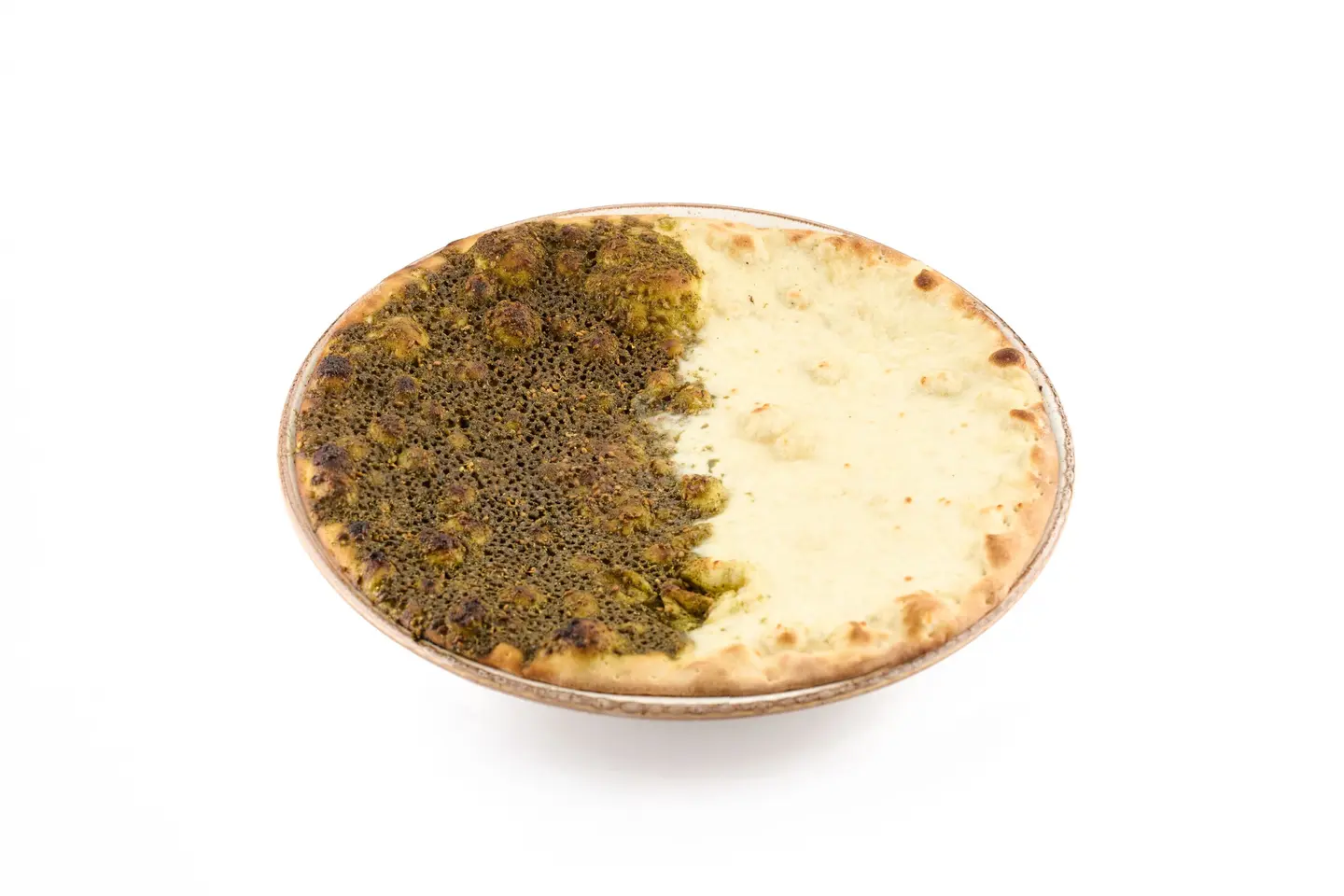 منقوشة زعتر وجبنة