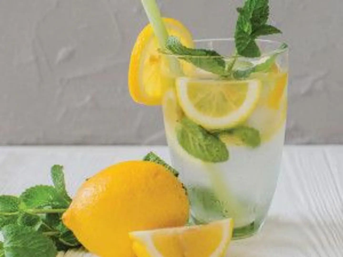 Lemon Mint Juice - Refreshing Lemon Juice With Mint 	Cup