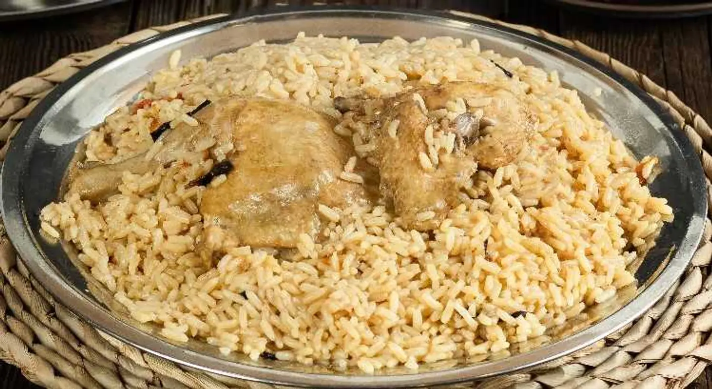 نص دجاج مضغوط ذهبى